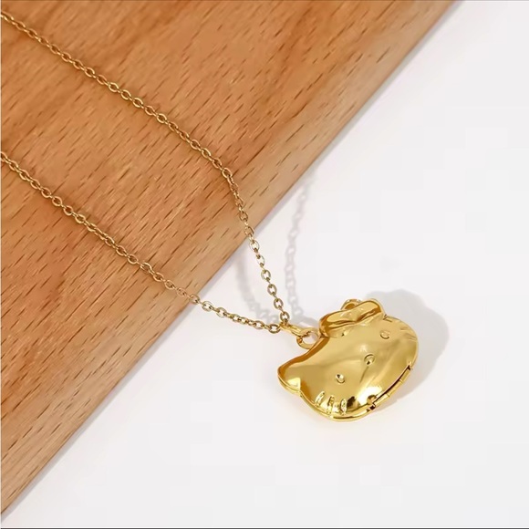 Gold Hello Kitty Locket Necklace - Picture 7 of 9